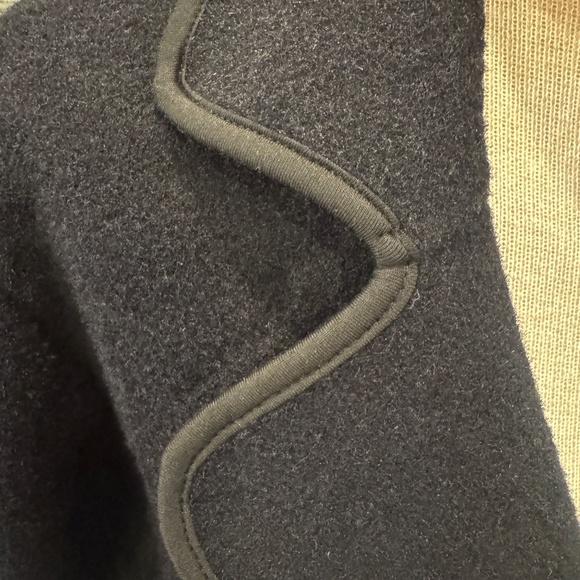 NWT TAHARI BLACK BLAZER | GOLD ENGRAVED BUTTONS | PIPING | TAILORED | JACKET | M - Picture 4 of 15